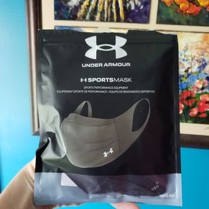 Under armour face mask l/xl